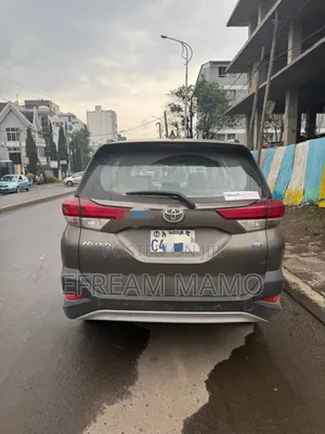 Toyota Rush 2022 Gray