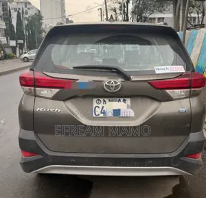 Toyota Rush 2022 Gray