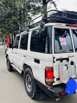 Toyota Land Cruiser 2018 White