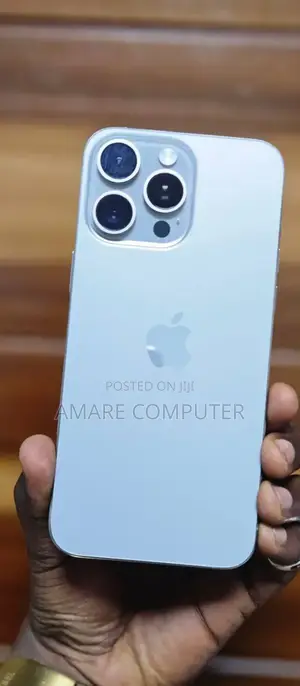 Photo - New Apple iPhone 15 Pro Max 256 GB