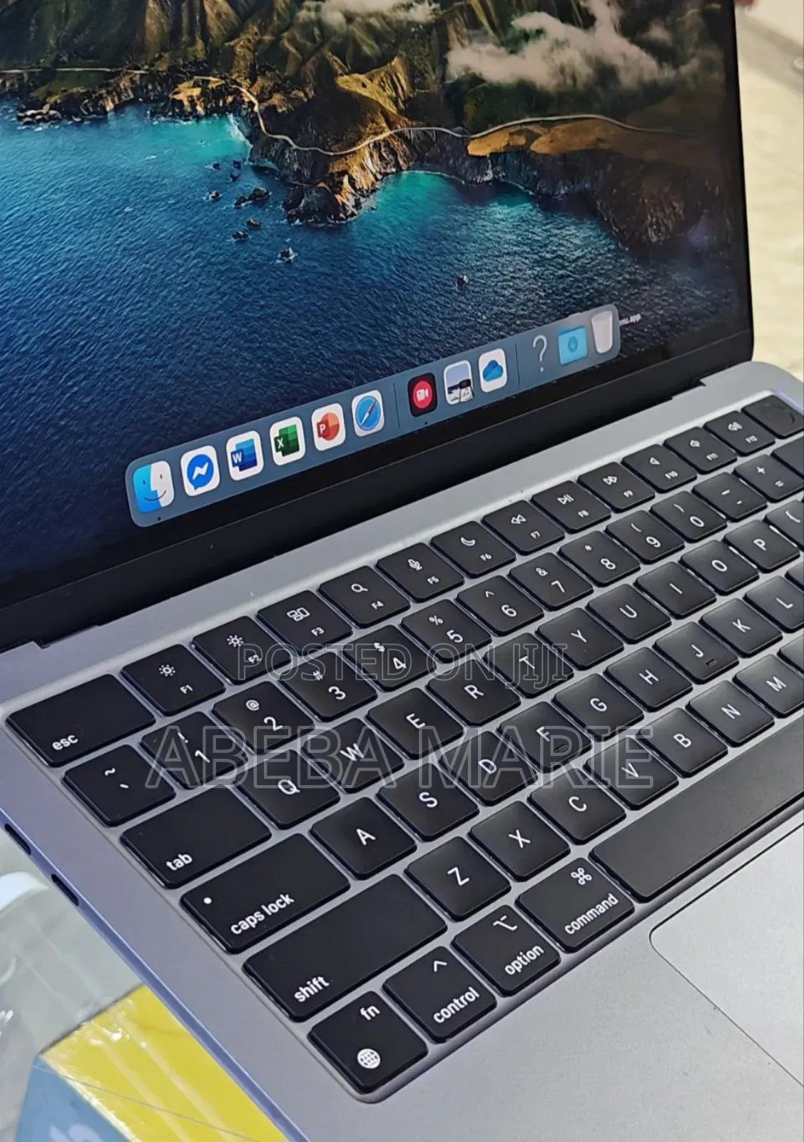 New Laptop Apple MacBook Air 2022 M2 8GB Apple M2 SSD 512GB