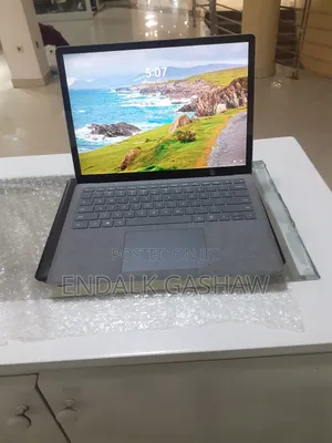 New Laptop Microsoft Surface 16GB Intel Core I7 SSD 512GB