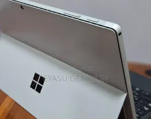 New Laptop Microsoft Surface Pro 7 8GB Intel Core I5 SSD 128GB