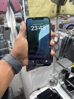 Photo - Apple iPhone 12 Pro 256 GB Gray