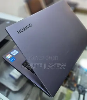 New Laptop Huawei Matebook D 15 8GB Intel Core i5 SSD 512GB