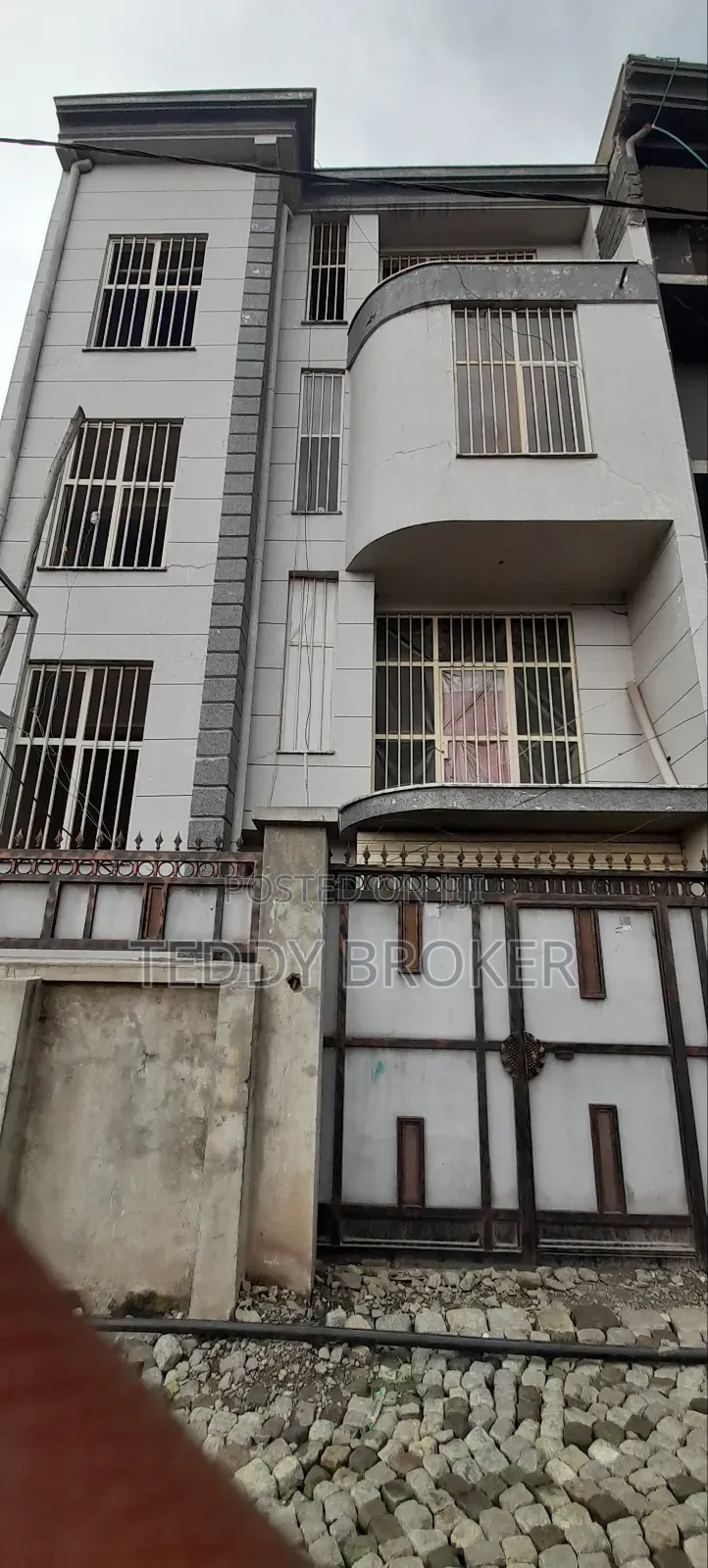 6bdrm House in Haile Garment, Nifas Silk-Lafto for sale