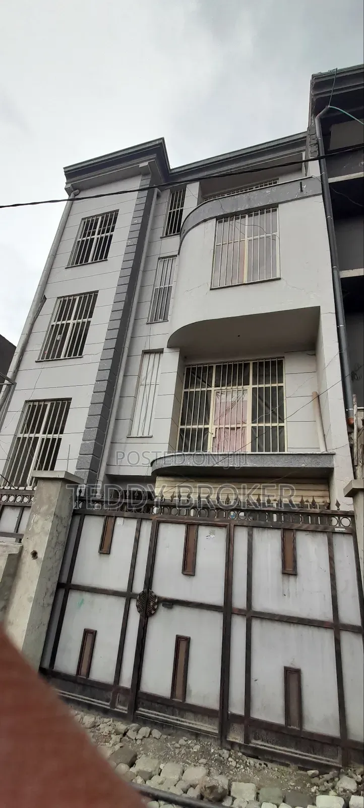 6bdrm House in Haile Garment, Nifas Silk-Lafto for sale