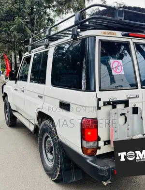 Toyota Land Cruiser 2018 White
