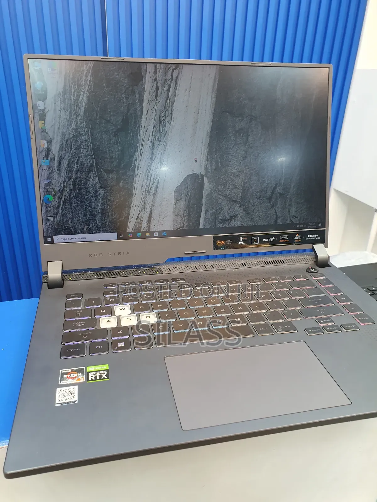 New Laptop Asus ROG Strix G15 16GB AMD Ryzen 9 SSD 512GB