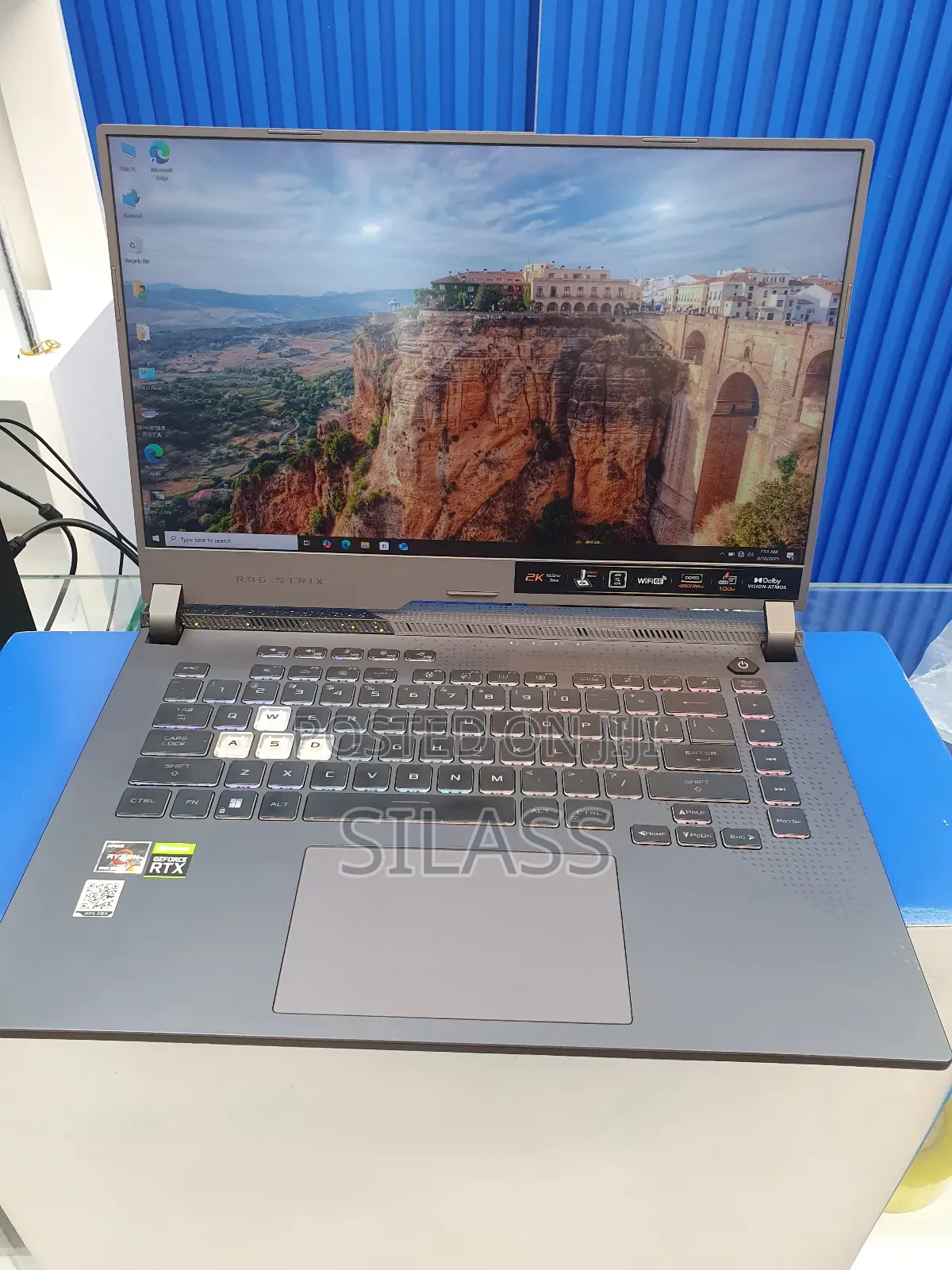 New Laptop Asus ROG Strix G15 16GB AMD Ryzen 9 SSD 512GB