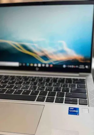 New Laptop HP EliteBook 830 G8 16GB Intel Core I7 SSD 512GB