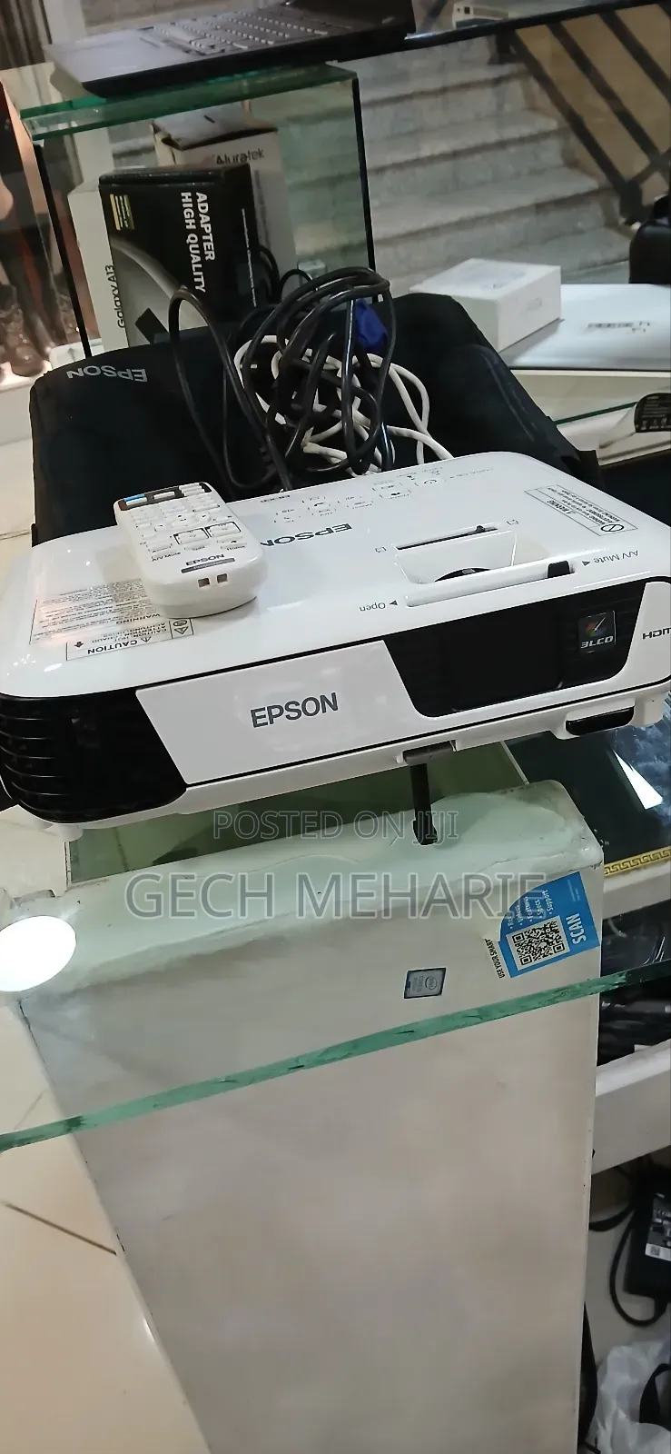 Epson Projector With Remote Model Name: Ebx31