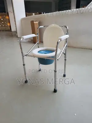 Photo - Commodo Chair淹叉toilet Chair岯≡Pot+Shower௹犀 Toilet Chair$Upto150 Kg