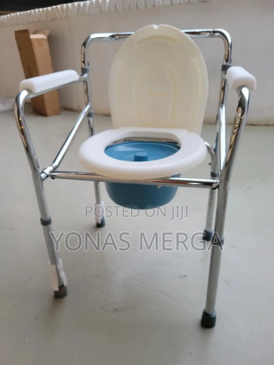 Commode=Toilet Chair盆፬shower Chair占領waterproof Chair川፱commodo Chair
