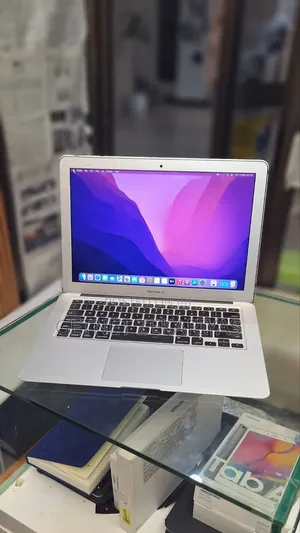 Photo - New Laptop Apple MacBook Air 2017 8GB Intel Core I5 SSD 256GB