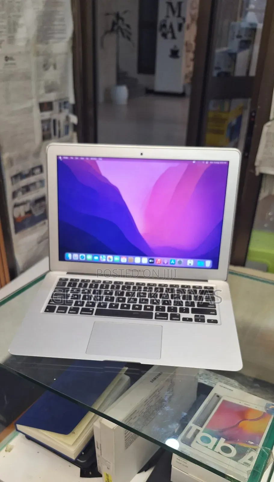 New Laptop Apple MacBook Air 2017 8GB Intel Core I5 SSD 256GB