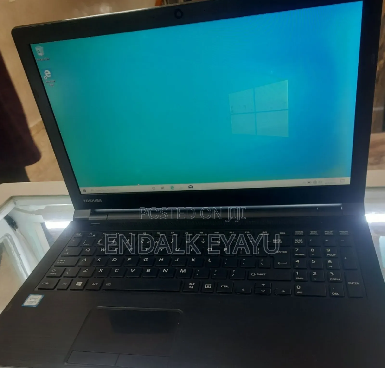 New Laptop Toshiba 4GB Intel Core I5 HDD 1T