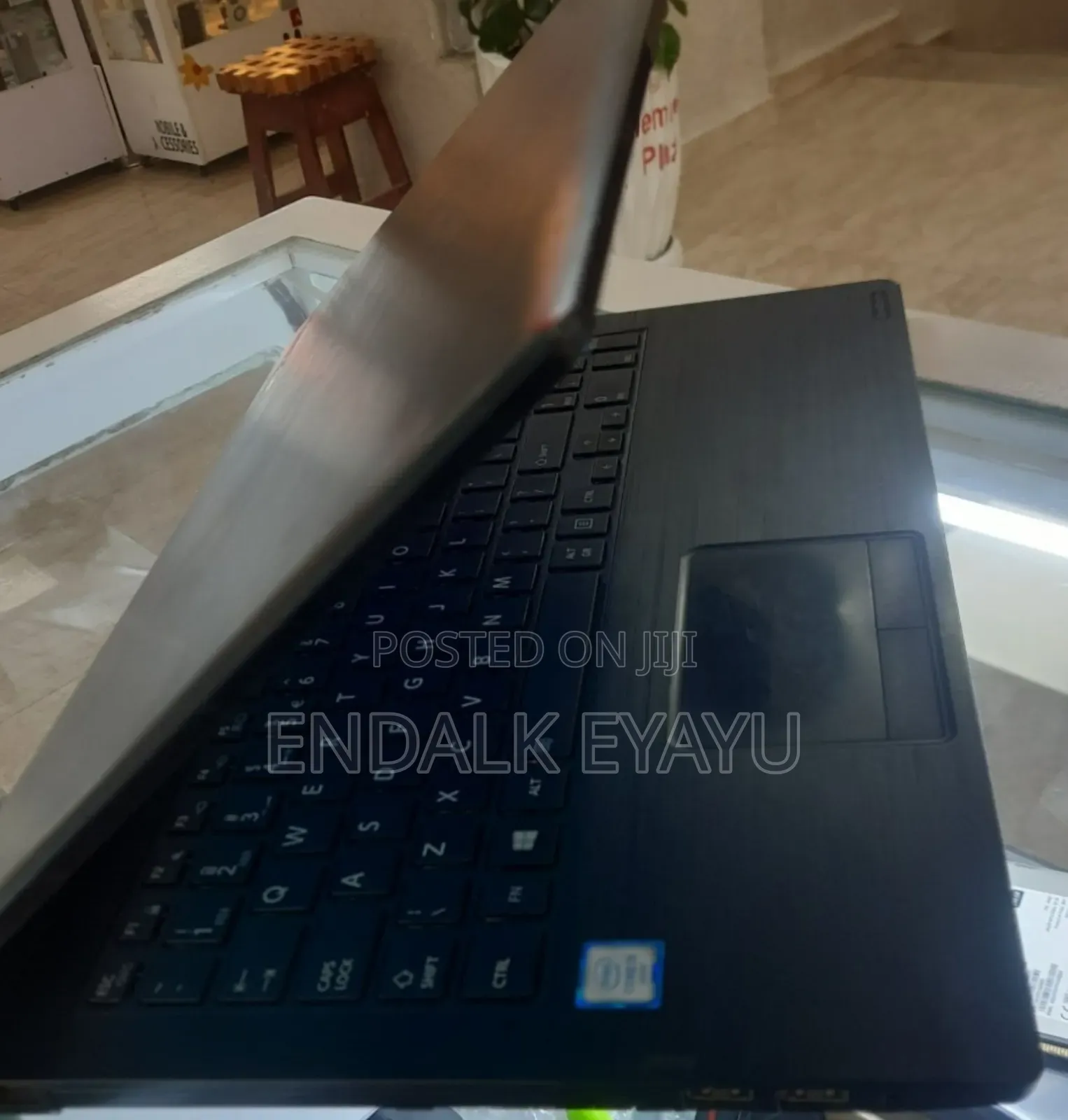 New Laptop Toshiba 4GB Intel Core I5 HDD 1T