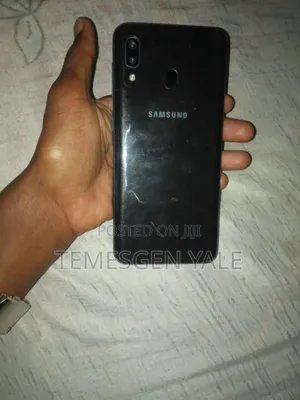 Photo - Samsung Galaxy M10s 32 GB Black