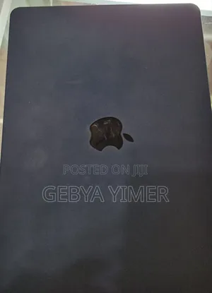 Photo - New Laptop Apple MacBook Air 8GB Intel SSD 256GB