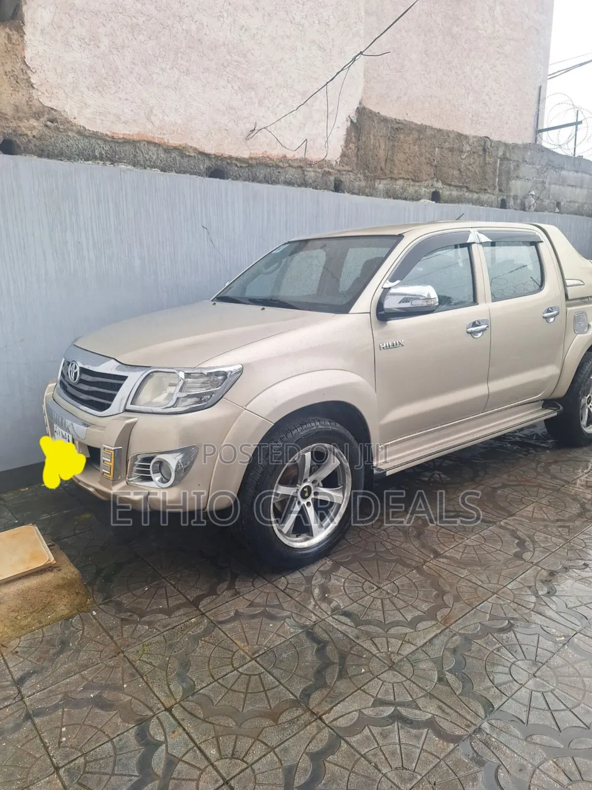 Toyota Hilux 2014 Pink