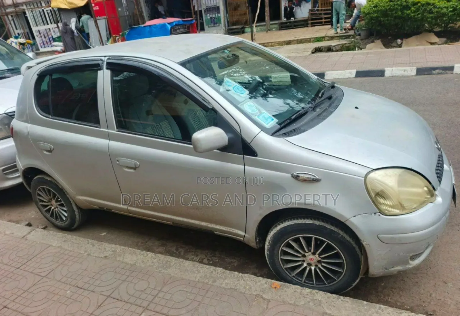 Toyota Vitz 1.0 FWD 5dr 2004 Silver