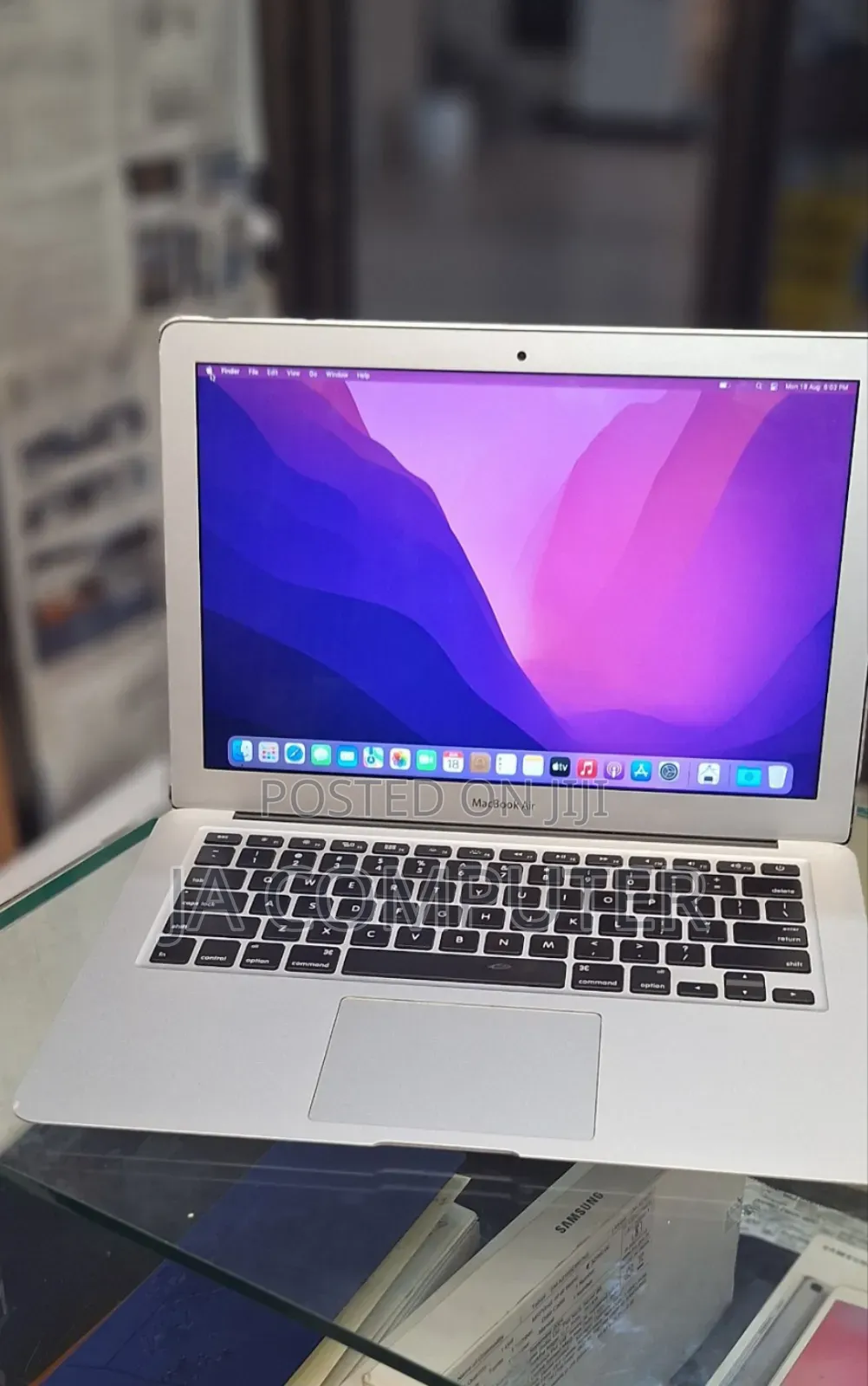 New Laptop Apple MacBook Air 2017 8GB Intel Core I5 SSD 256GB