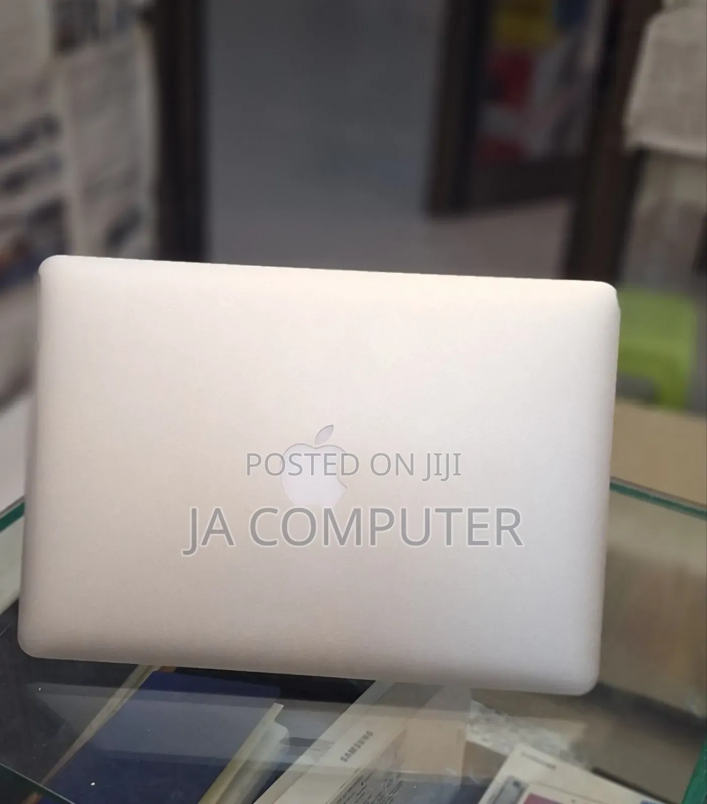 New Laptop Apple MacBook Air 2017 8GB Intel Core I5 SSD 256GB