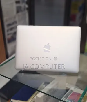 New Laptop Apple MacBook Air 2017 8GB Intel Core I5 SSD 256GB