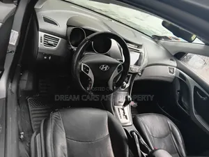 Hyundai Avante 2011 Silver