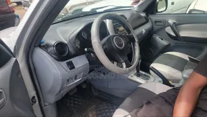 Toyota RAV4 Automatic 2002 Silver