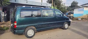 Toyota HiAce 2008 Green
