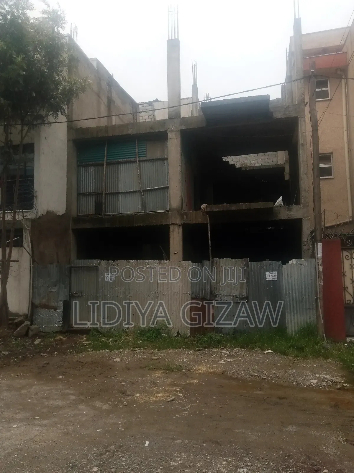 5bdrm House in Akaky Kaliti for sale