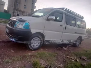 Toyota HiAce 2008 White