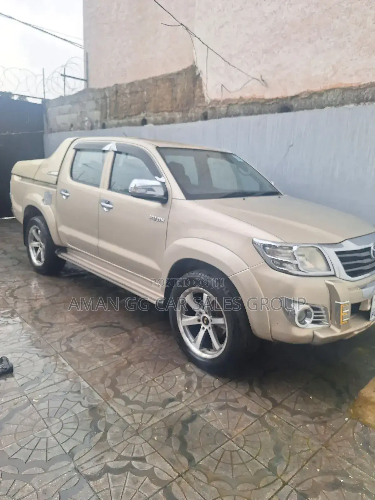 Toyota Hilux 2015 Gray