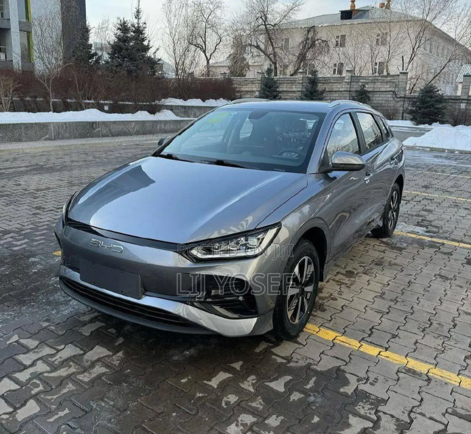 New BYD E2 43 kWh 94 hp FWD 2025 Gray