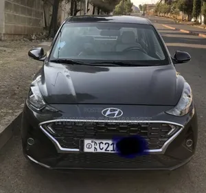 Photo - Hyundai I10 2022 Gray