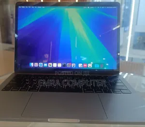 New Laptop Apple MacBook Pro 2019 8GB Intel Core I5 SSD 256GB