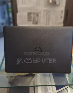 New Laptop Dell Vostro V13 8GB Intel Core I7 SSD 512GB