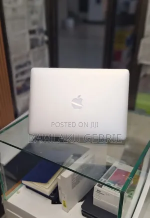 Photo - New Laptop Apple MacBook Air 2017 8GB Intel Core I5 SSD 256GB