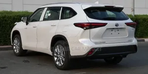 Toyota Highlander Hybrid 2024 White