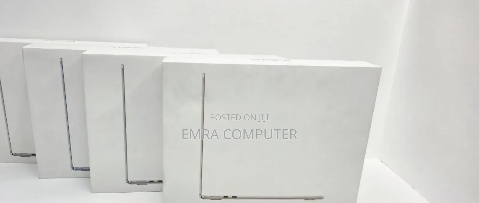 New Apple MacBook Air 2025 M4 13-Inch 16GB Apple M4 Max SSD 256GB