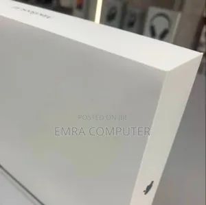 New Apple MacBook Air 2025 M4 13-Inch 16GB Apple M4 Max SSD 256GB