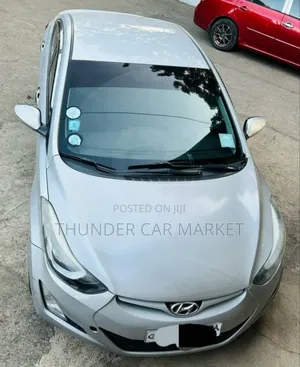 Photo - Hyundai Elantra 2015 Silver