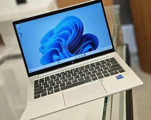 New Laptop HP EliteBook 830 G8 16GB Intel Core I7 SSD 512GB