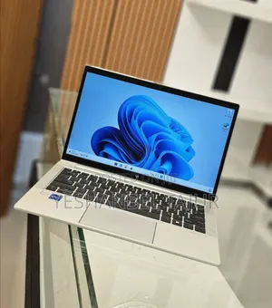 New Laptop HP EliteBook 830 G8 16GB Intel Core I7 SSD 512GB