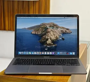 New Laptop Apple MacBook 2020 8GB Intel Core I5 SSD 256GB