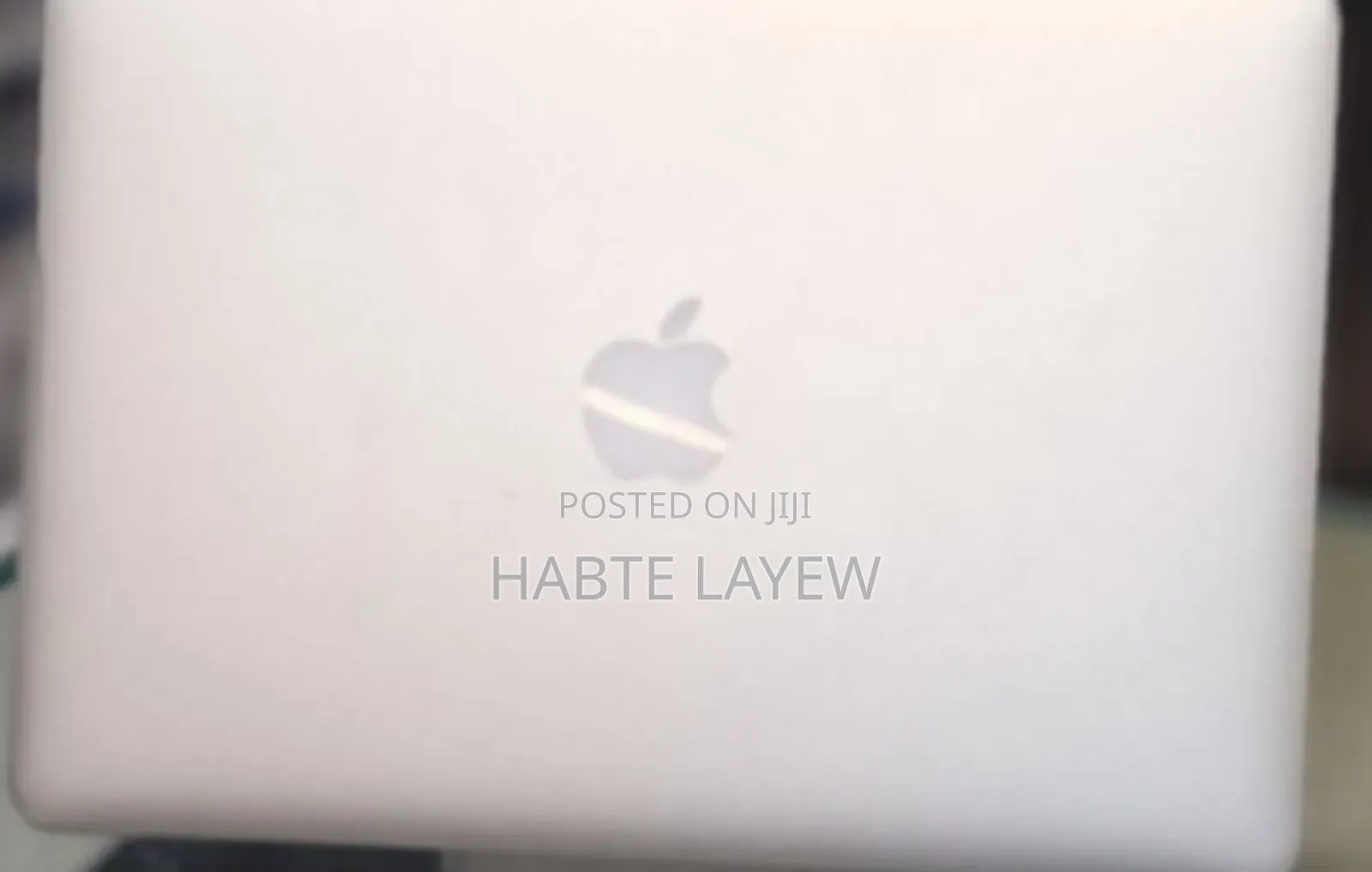 New Laptop Apple MacBook Pro 2017 8GB Intel Core i5 SSD 256GB