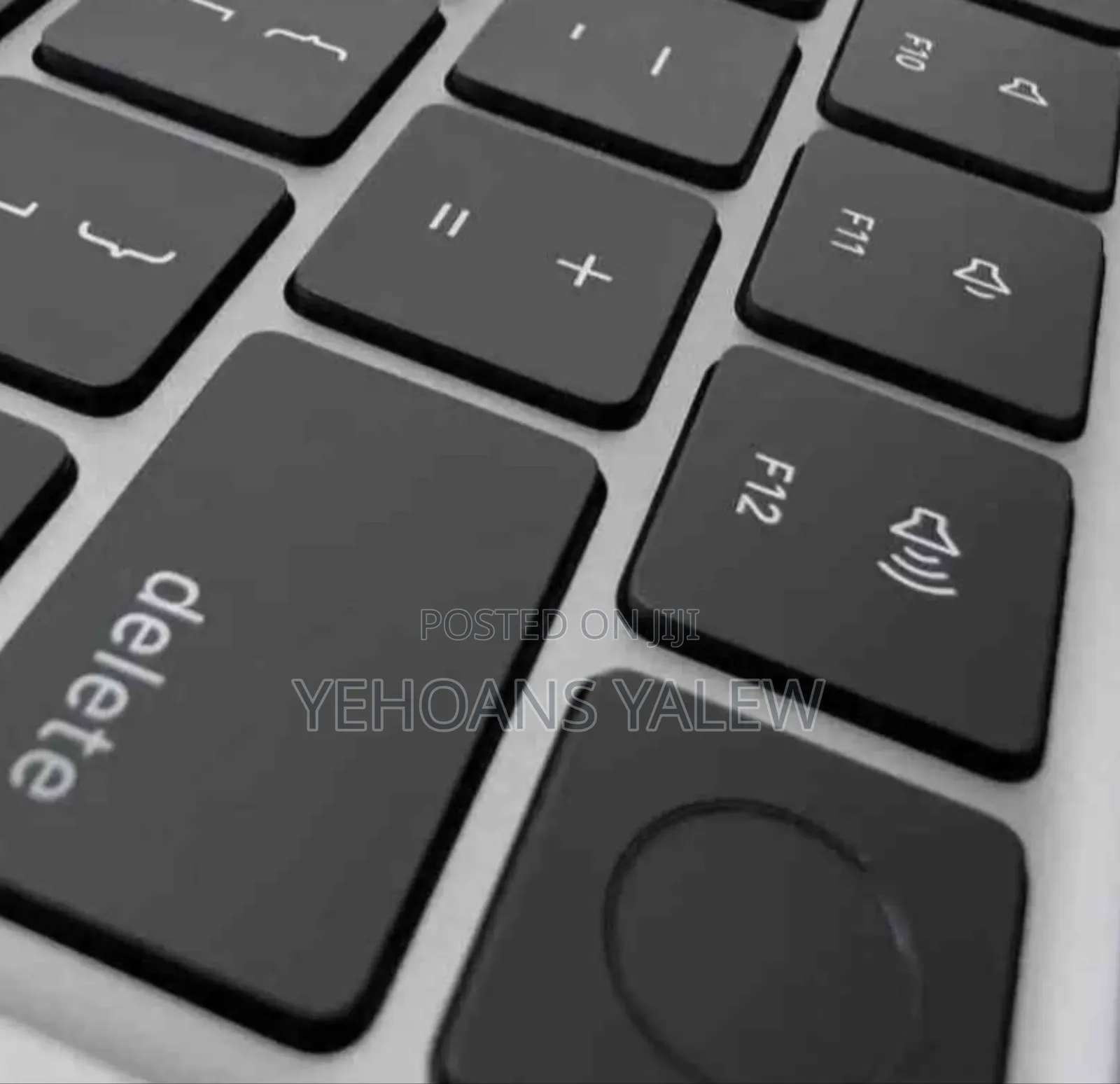 New Laptop Apple MacBook Air 2023 M2 8GB Apple M2 SSD 512GB