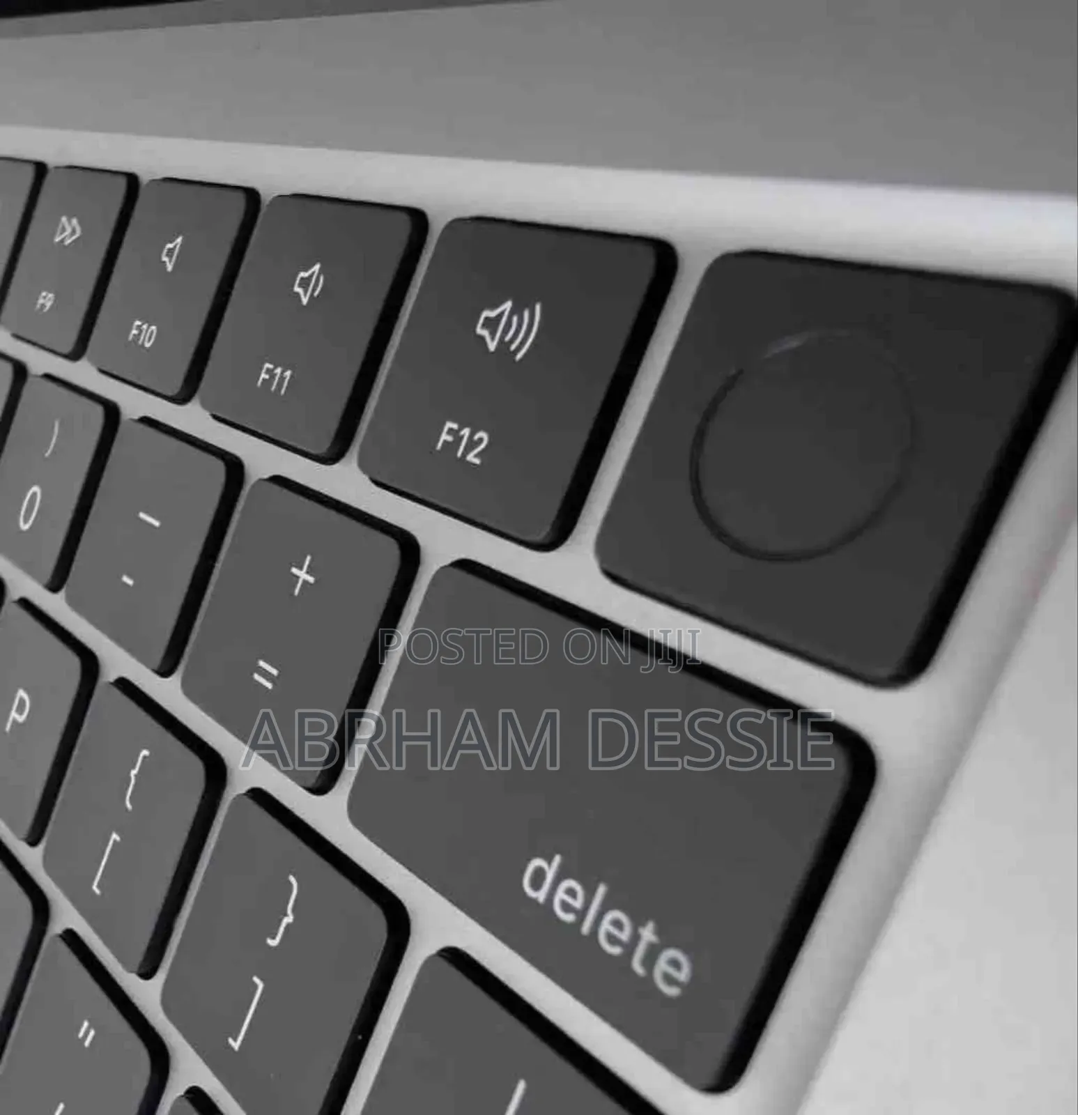 New Laptop Apple MacBook Air 2022 M2 8GB Apple M2 SSD 512GB